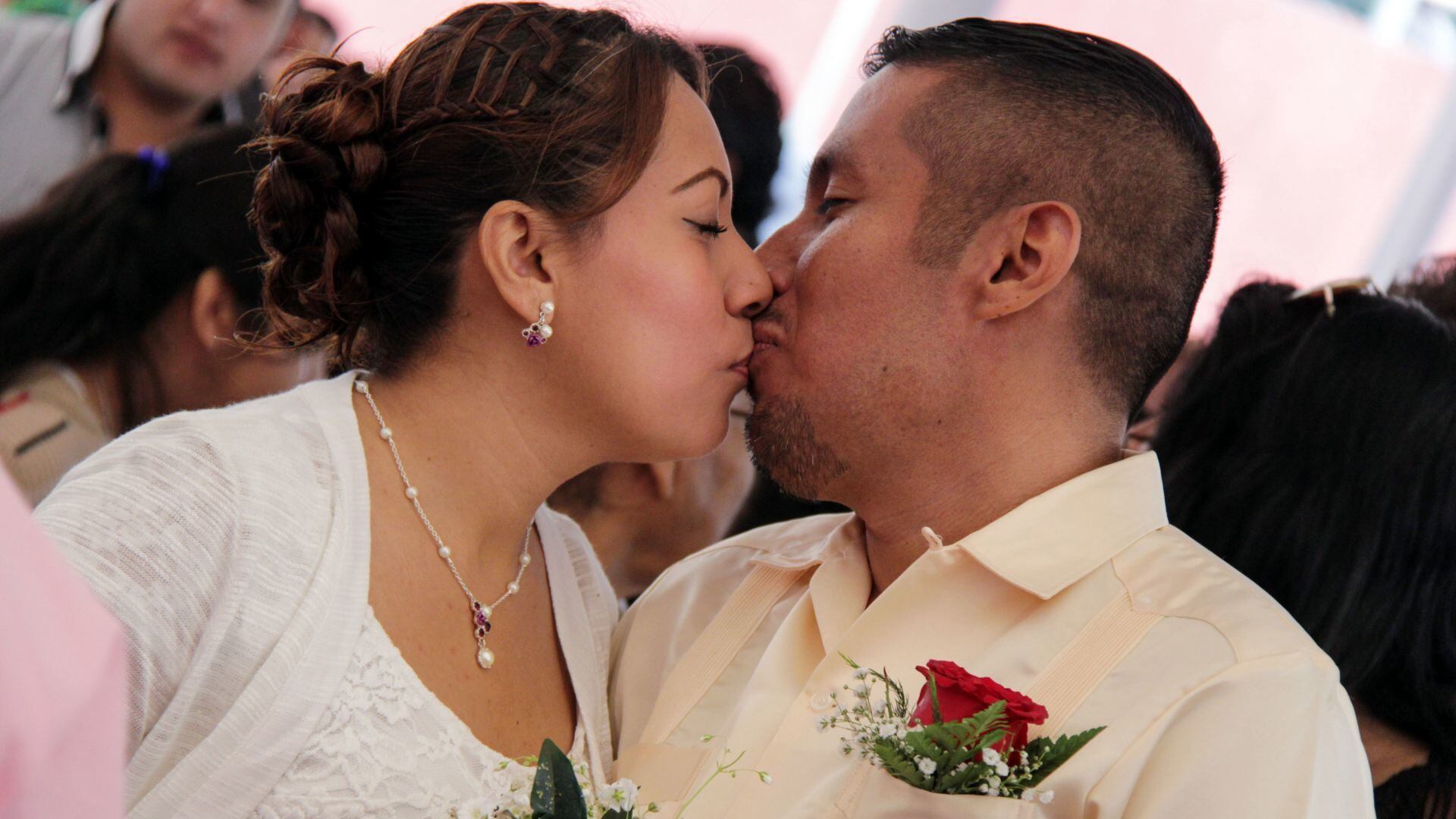 Proponen derogar artículo que frena matrimonio de mujeres divorciadas