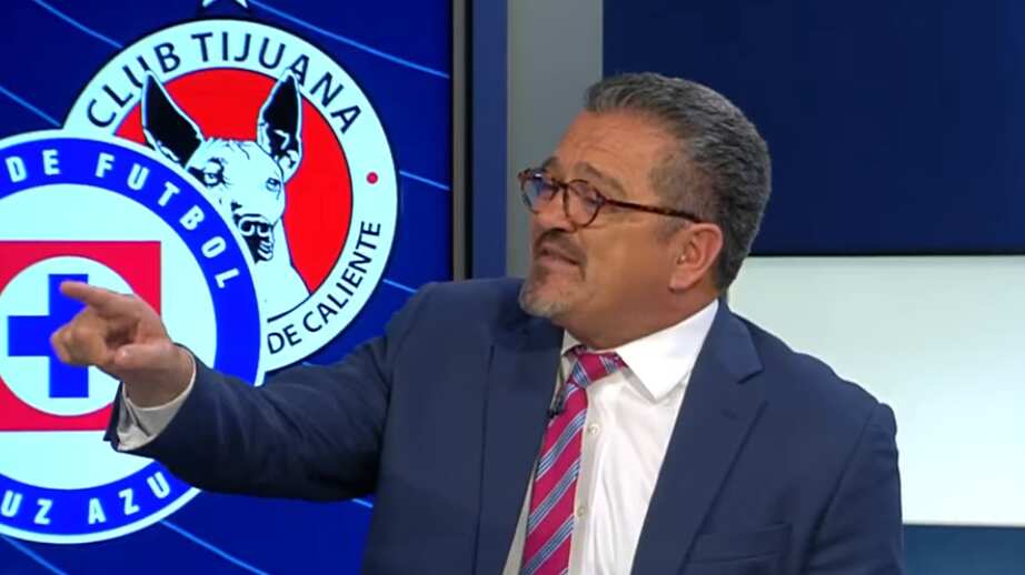 Carlos Hermosillo arremetió contra su compañero Gustavo Mendoza.