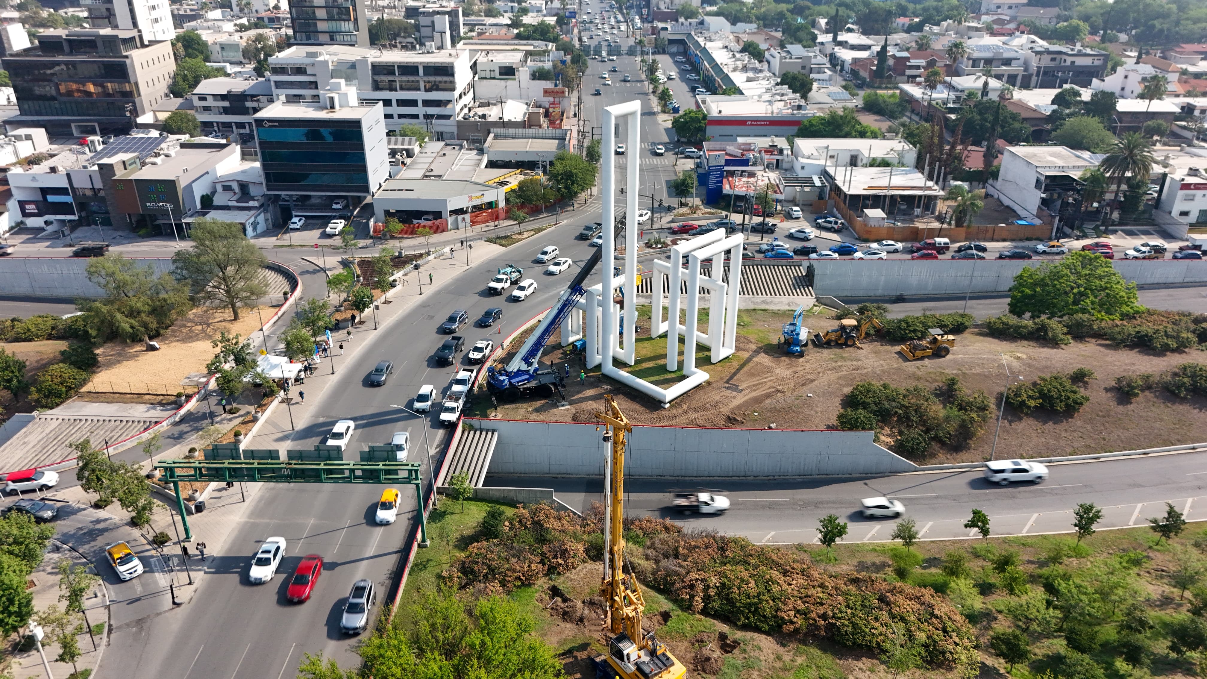 Mauricio Fernández dijo que es un primer paso para permitir la construcción del proyecto integral de movilidad.