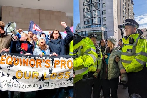 Detienen a Greta Thunberg durante protesta contra combustibles fósiles en Londres