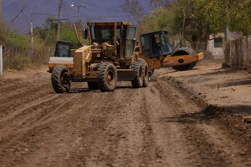 Rubén Rocha Moya inaugura carretera que conecta a dos comunidades en Mocorito, Sinaloa