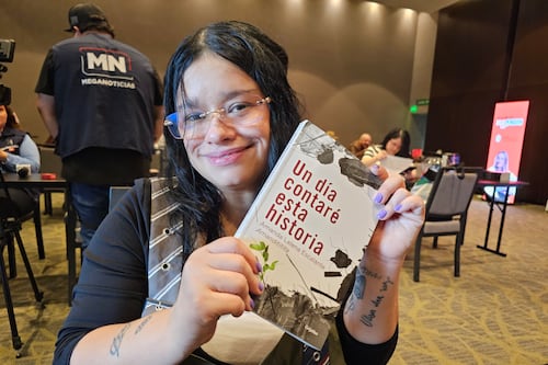 Amandititita conmueve en la FIL Guadalajara con una historia que la liberó