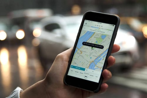 Con tarifas dinámicas y abusos en los precios, taxistas y apps hacen su agosto en diciembre