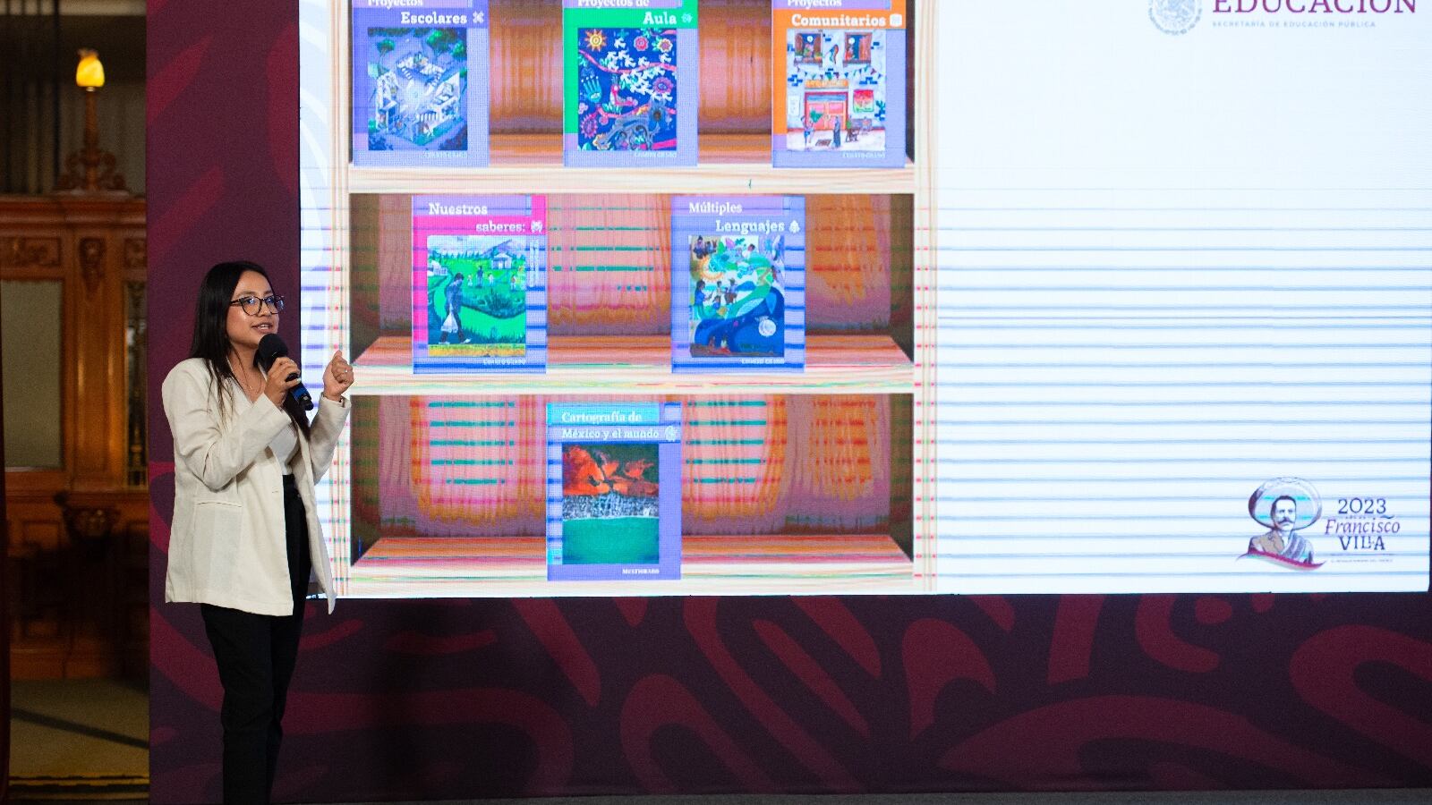 Conferencia de la SEP por libros de texto gratuitos (Gobierno de México)