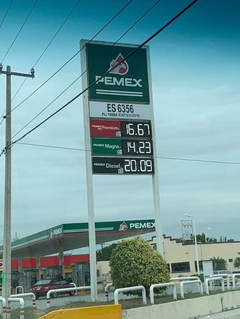 El precio de la gasolina en México rondaba menos de 17 pesos por litro, en enero de 2019, al inicio del sexenio de AMLO.