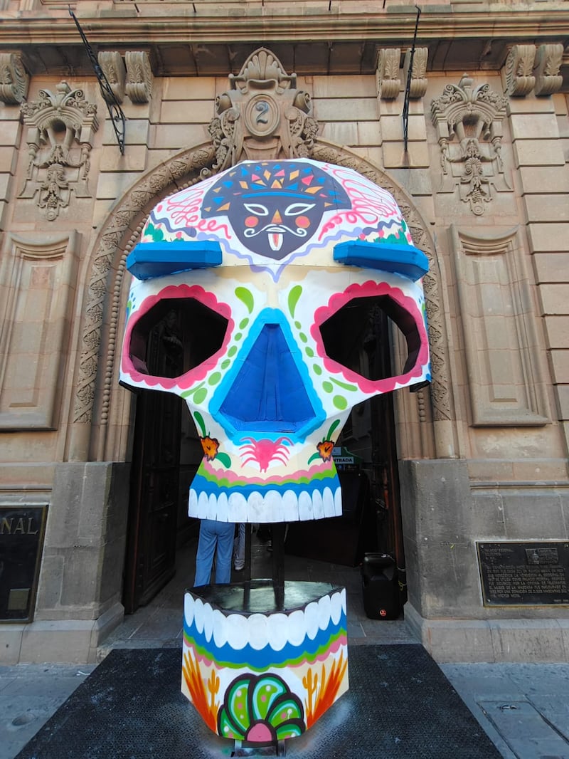 Visitar BMW Group Planta San Luis Potosí es una experiencia única que si la complementas con museos y gastronomía local, tendrás un viaje completo que mezcla motores, cultura y buen comer