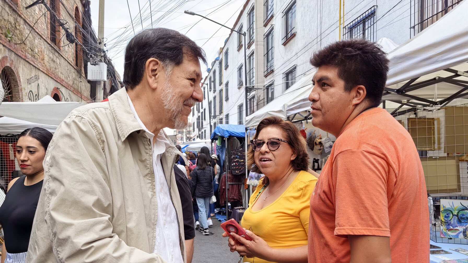#PolíticaConfidencial Fernández Noroña festeja aplazamiento de aranceles