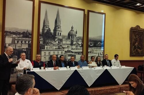 Transportistas de Jalisco hacen llamado a Harfuch por inseguridad en carreteras