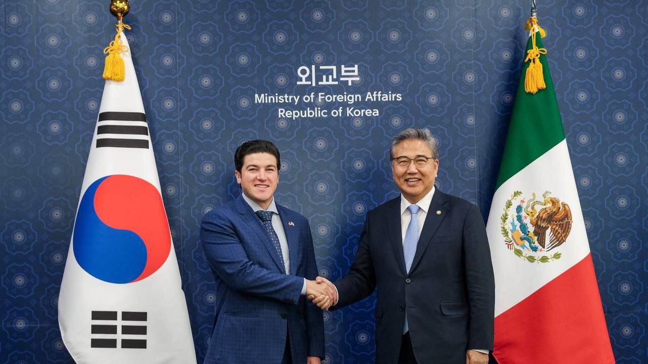 García y Park Jin sostuvieron un encuentro en Relaciones Exteriores en Seúl.