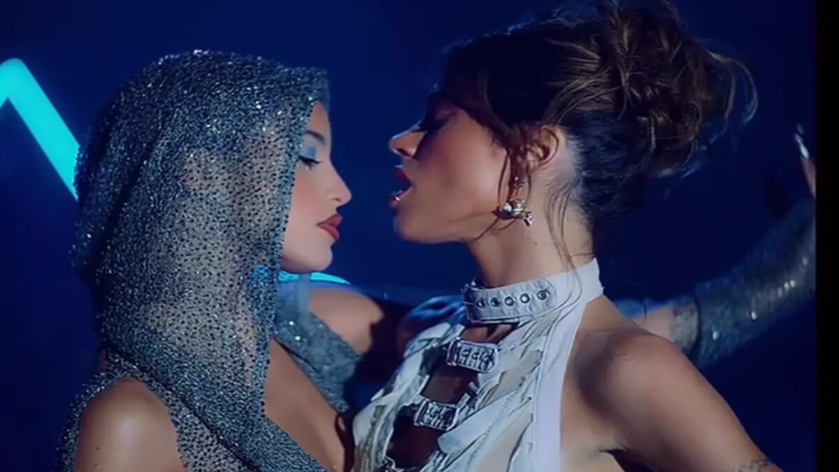 Emilia Mernes y Tini Stoessel