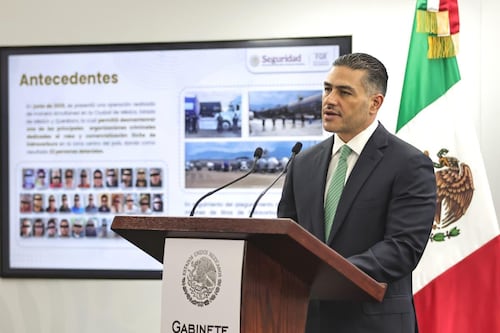 Operaba en Querétaro red de lavado de dinero y huachicol