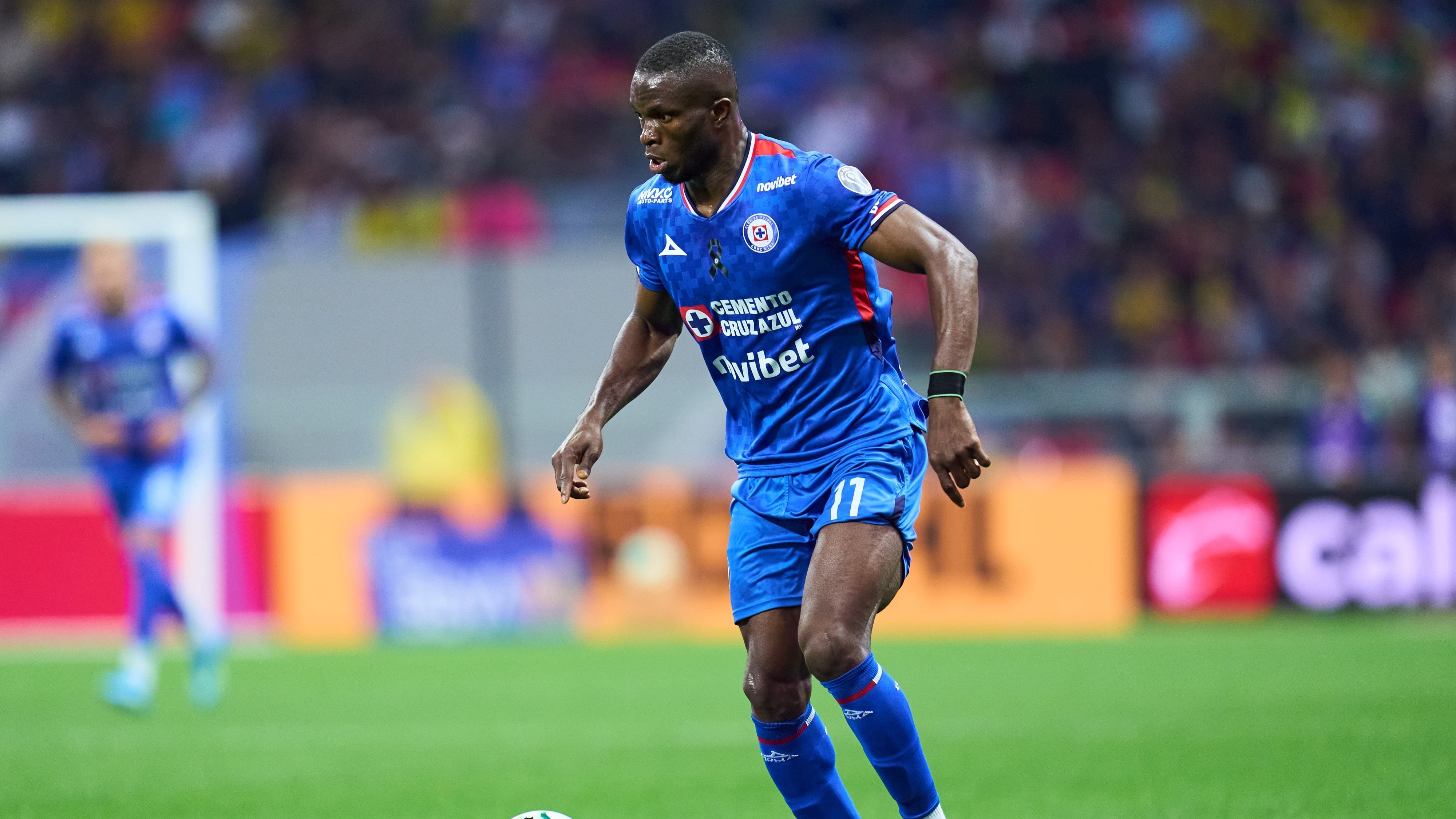 Christian Ebere está de luto.