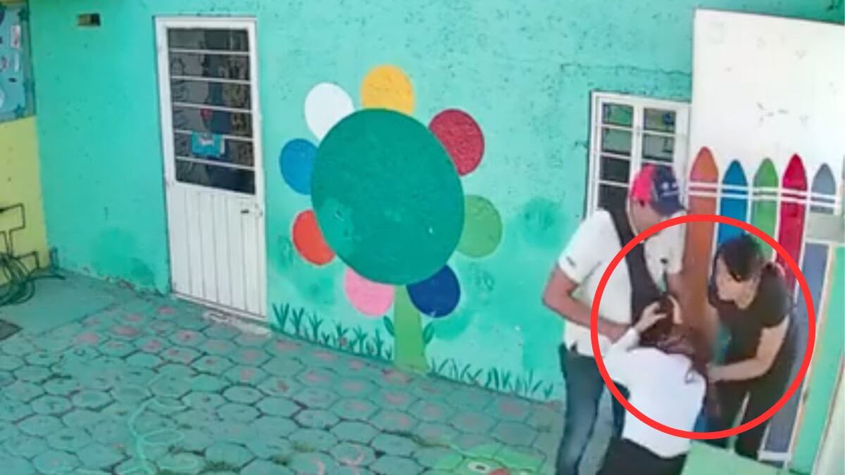 Padres de familia agreden a maestra de kinder en Cuautitlán Izcalli
