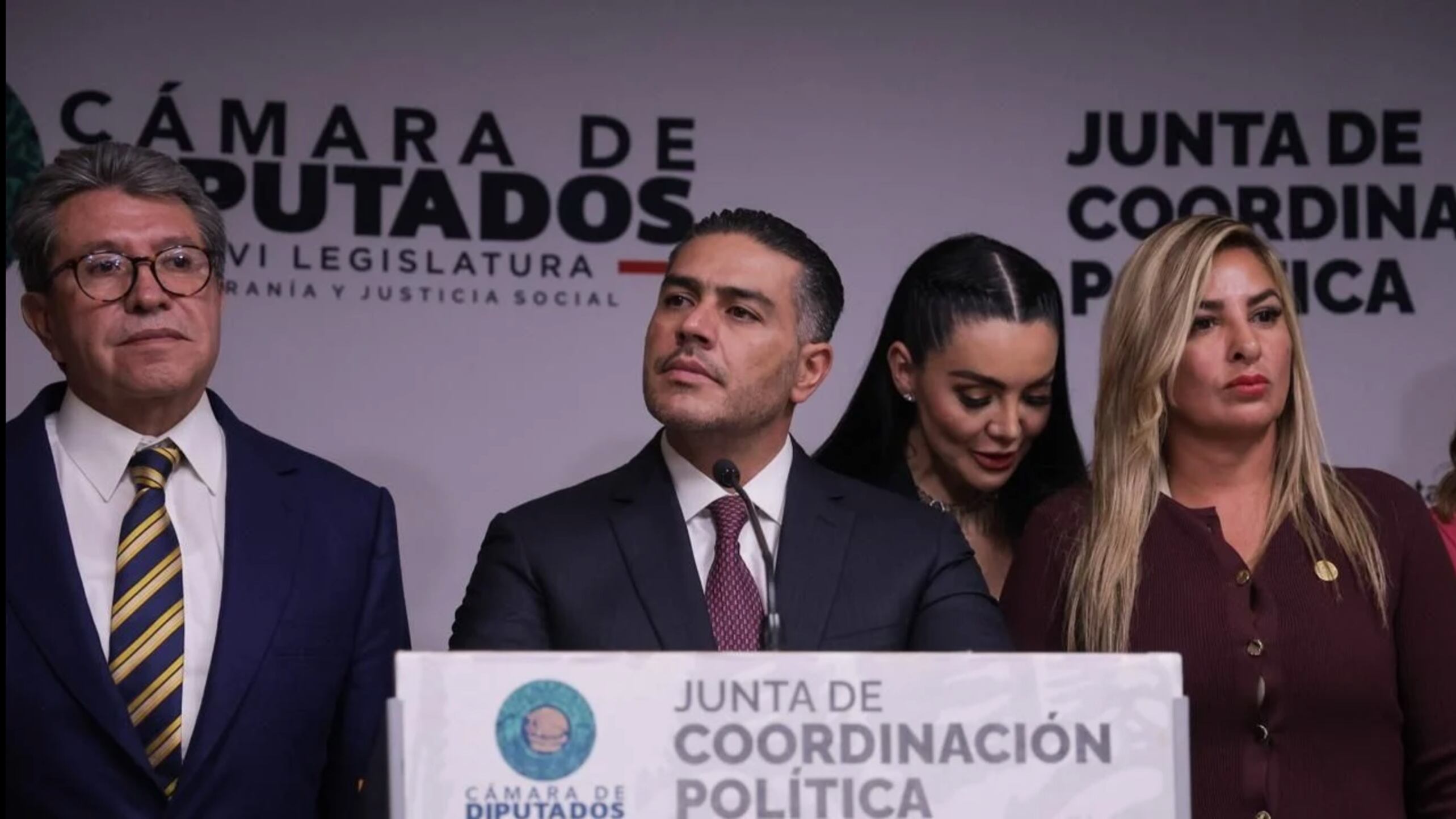 Las batichicas de Harfuch