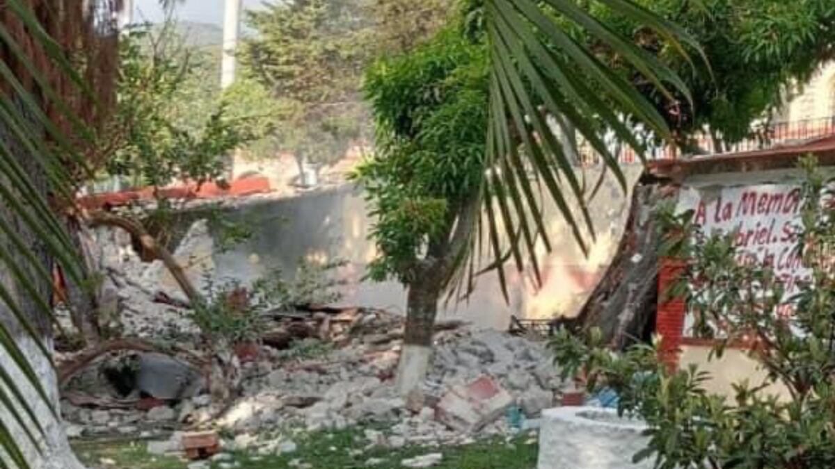 Un tanque de gas explotó en las instalaciones del plantel escolar. (Especial)