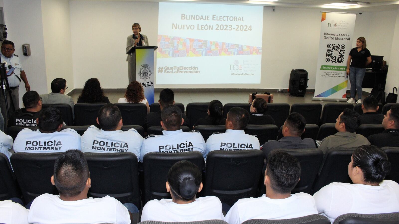 Cerca de 60 elementos recibieron el adiestramiento.