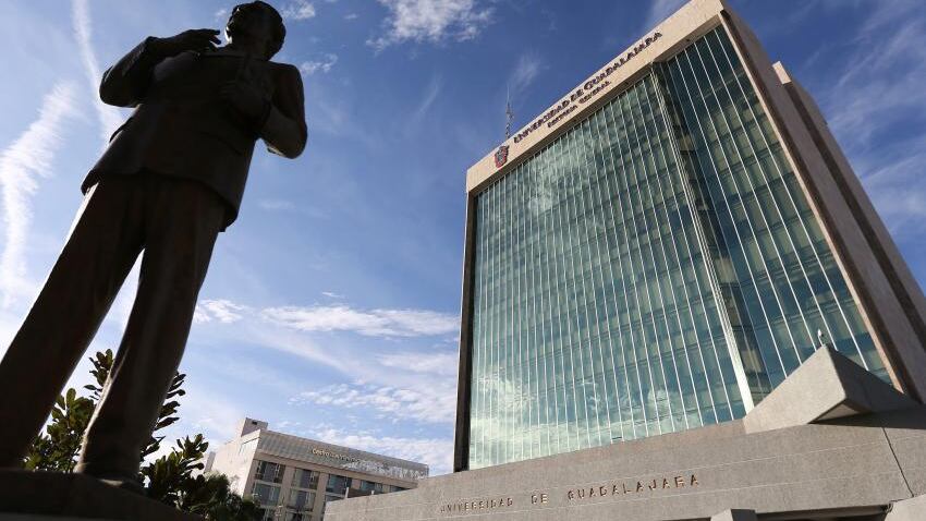 La Universidad de Guadalajara (UdeG) ha anunciado oficialmente la convocatoria para la elección del próximo titular de la Rectoría General, quien ocupará el cargo durante el periodo 2025-2031.