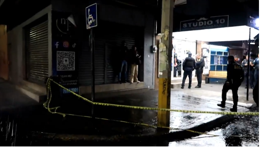 Un grupo armado irrumpió en la barbería "Studio 10" en Agrícola Oriental