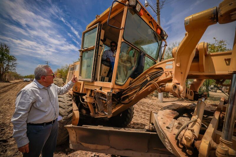 Rubén Rocha Moya inaugura carretera que conecta a dos comunidades en Mocorito, Sinaloa