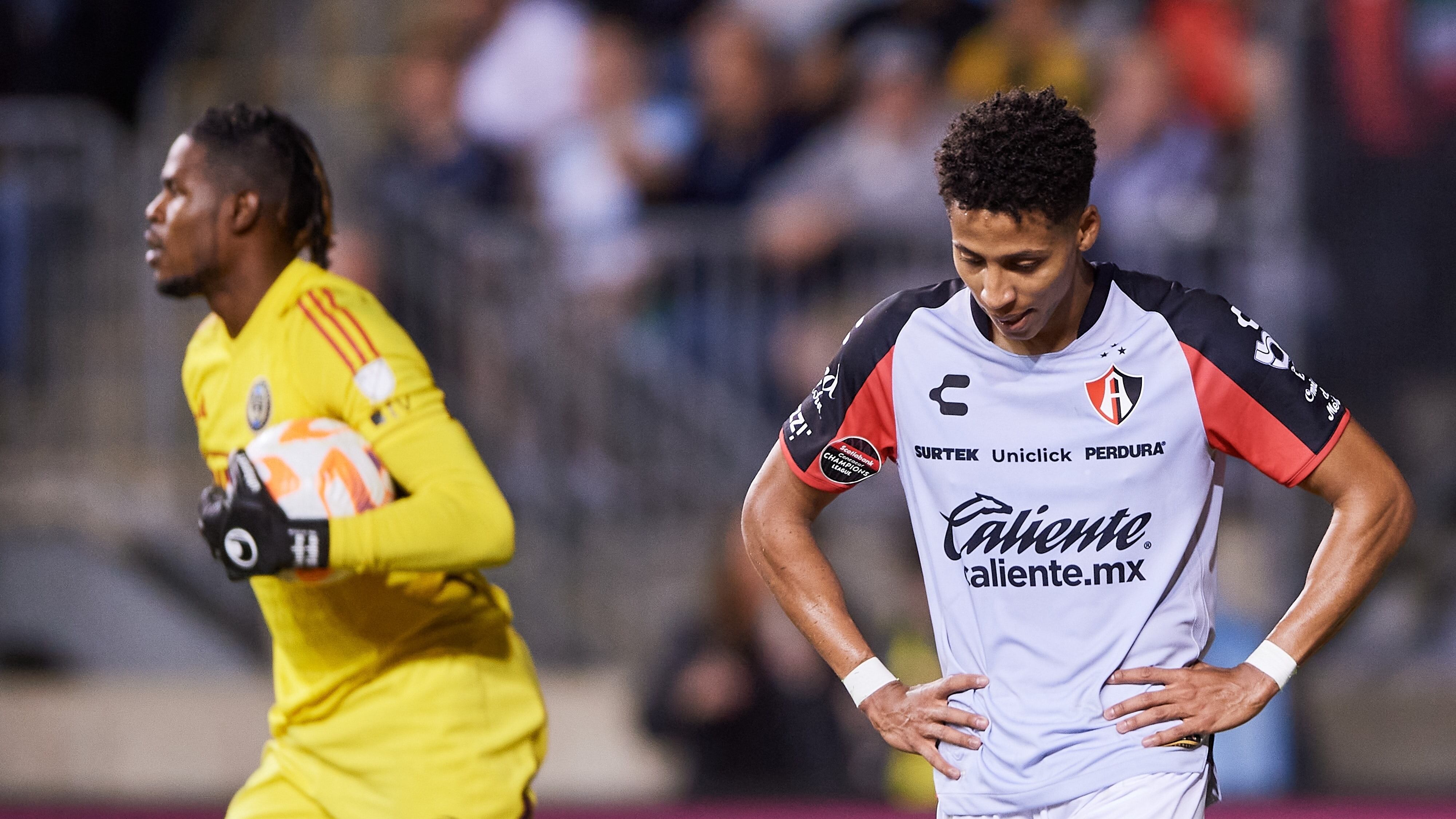 Los Zorros tendrán que venir de atrás en la eliminatoria