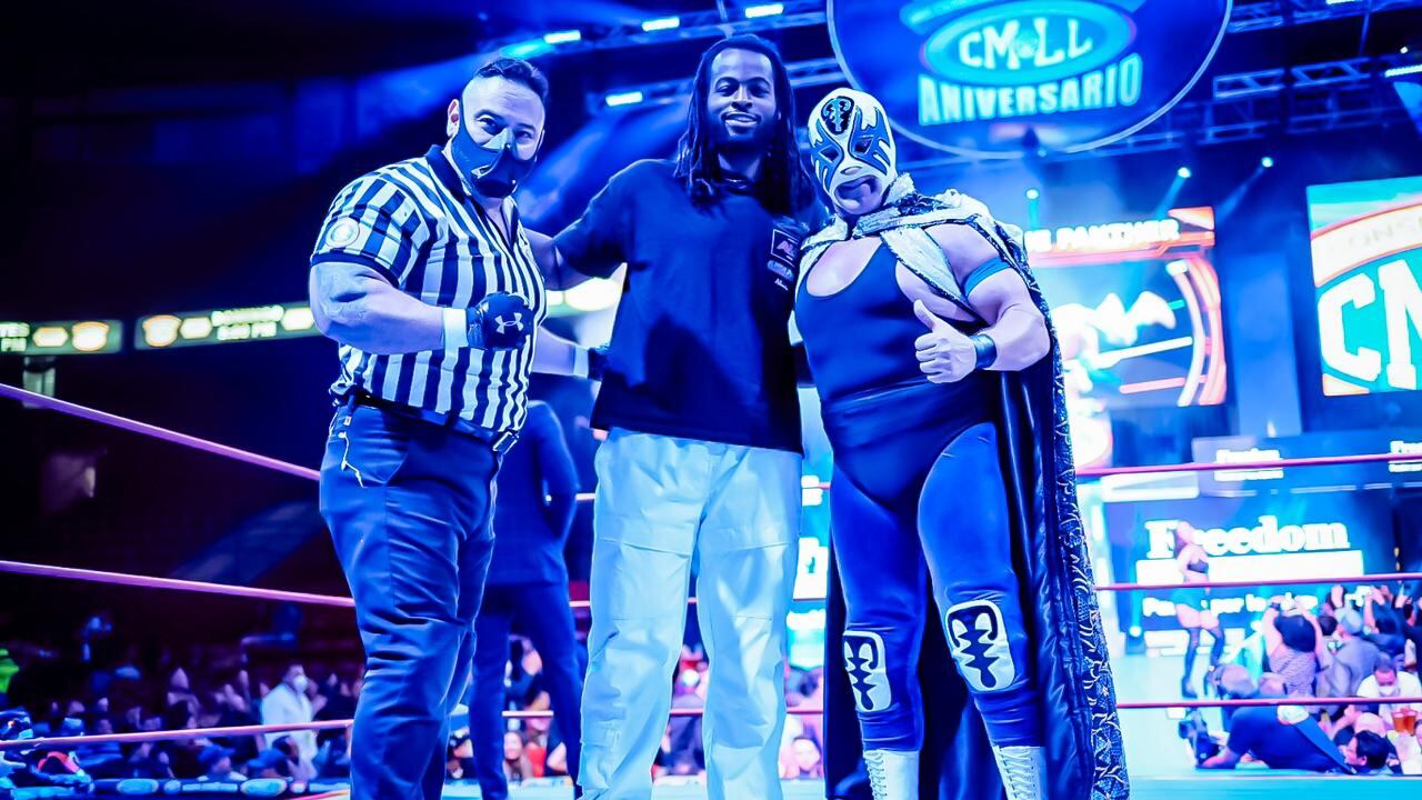CMLL