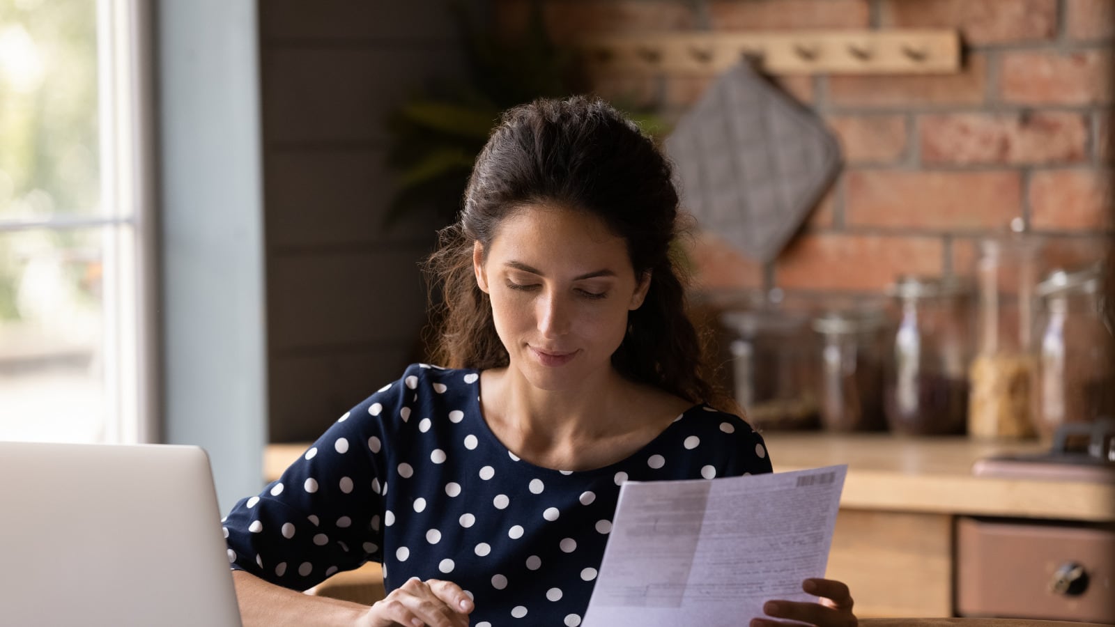 El SAT cobra 0.15% sobre las ganancias en Cetes y hasta 10% cuando se trata de fondos de inversión o acciones en la Bolsa de Valores.