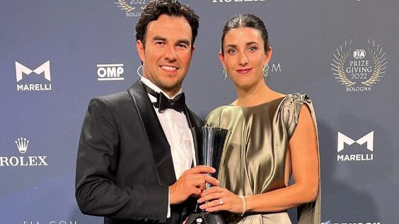 Sergio Pérez junto a Carola Martínez I Instagram