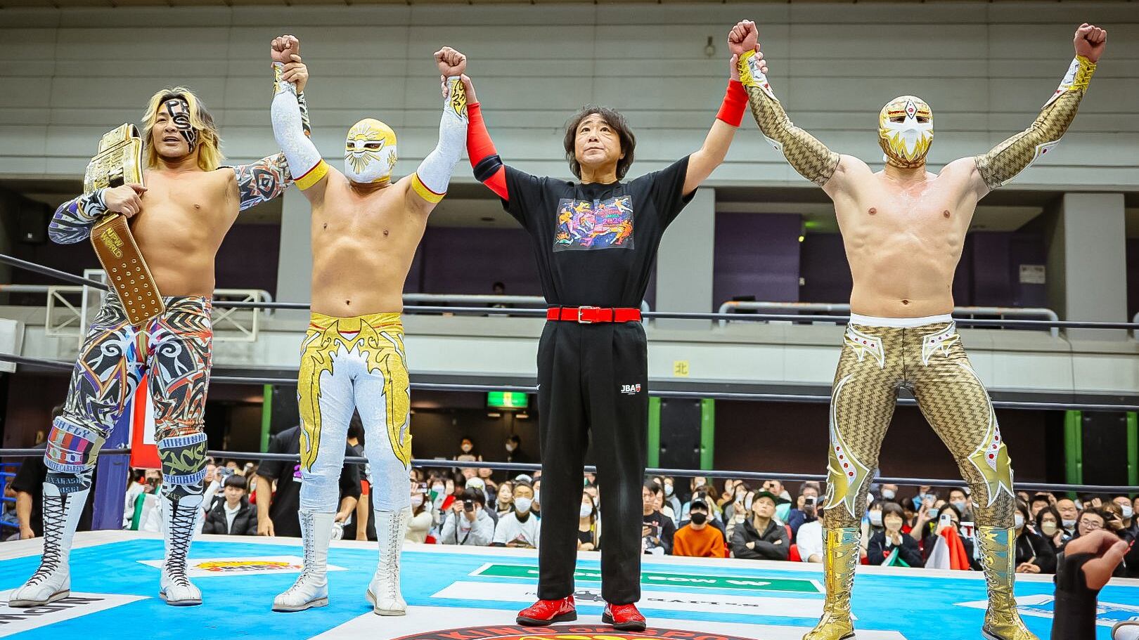 CMLL