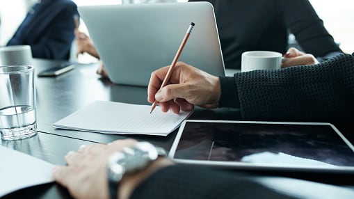 Suspensión de la jornada laboral del próximo jueves 31 será obligatoria para el sector público y privado