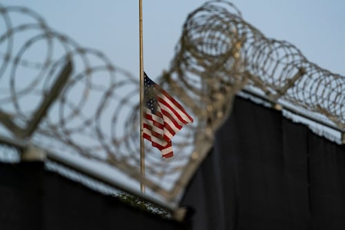 Estados Unidos repatria a más de 150 cubanos detenidos en la prisión de Guantanamo