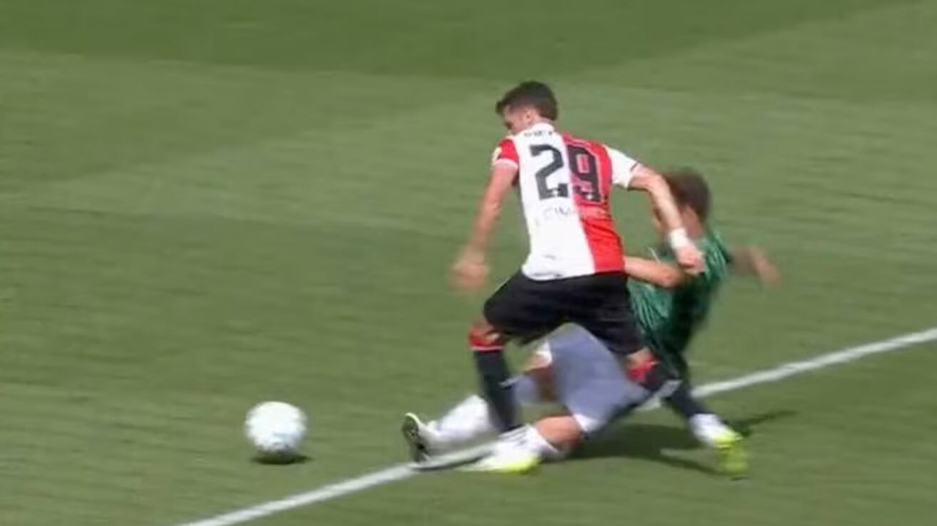 Santi Giménez se quedó cerca del gol I Captura de pantalla ESPN