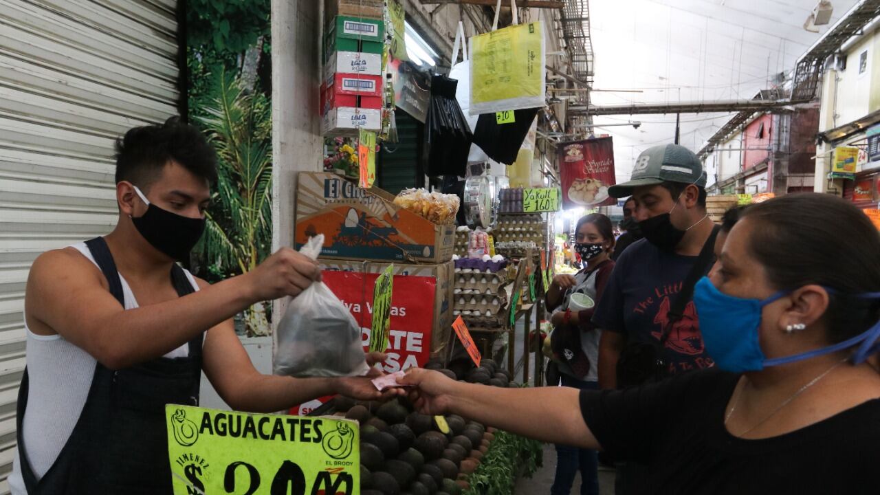 El salario general en México, diferente al mínimo, debe aumentar –por lo menos- 12% para compensar el alza de precios, advierten especialistas