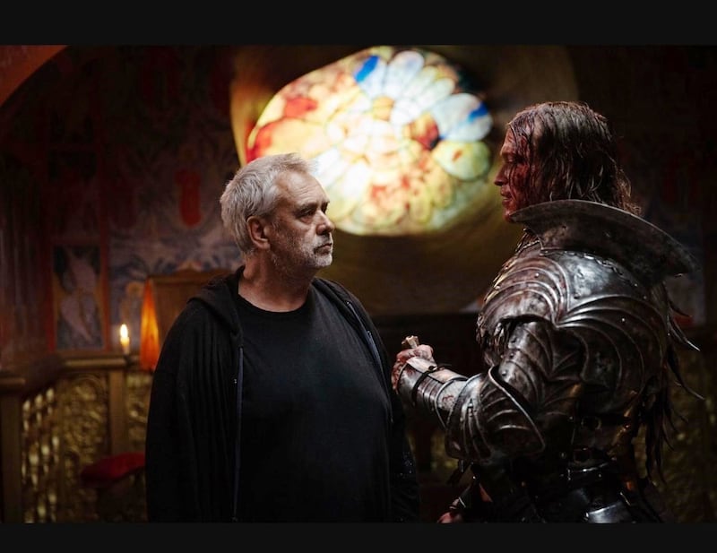 Luc Besson y Caleb Landry Jones reinventan al vampiro más famoso del mundo.