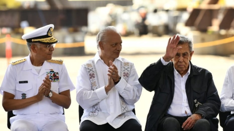 El nombramiento se dio en el marco del 88 aniversario de la Expropiación Petrolera en Veracruz