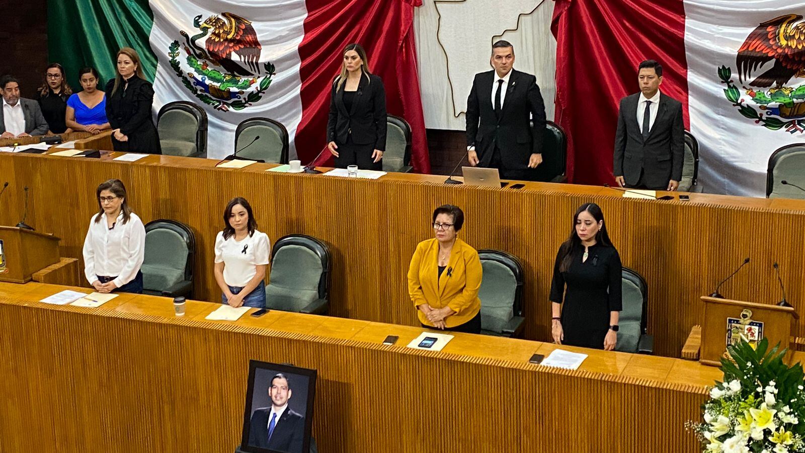 El Legislativo recordó al panista Chuy Gómez, fallecido el 5 de agosto.