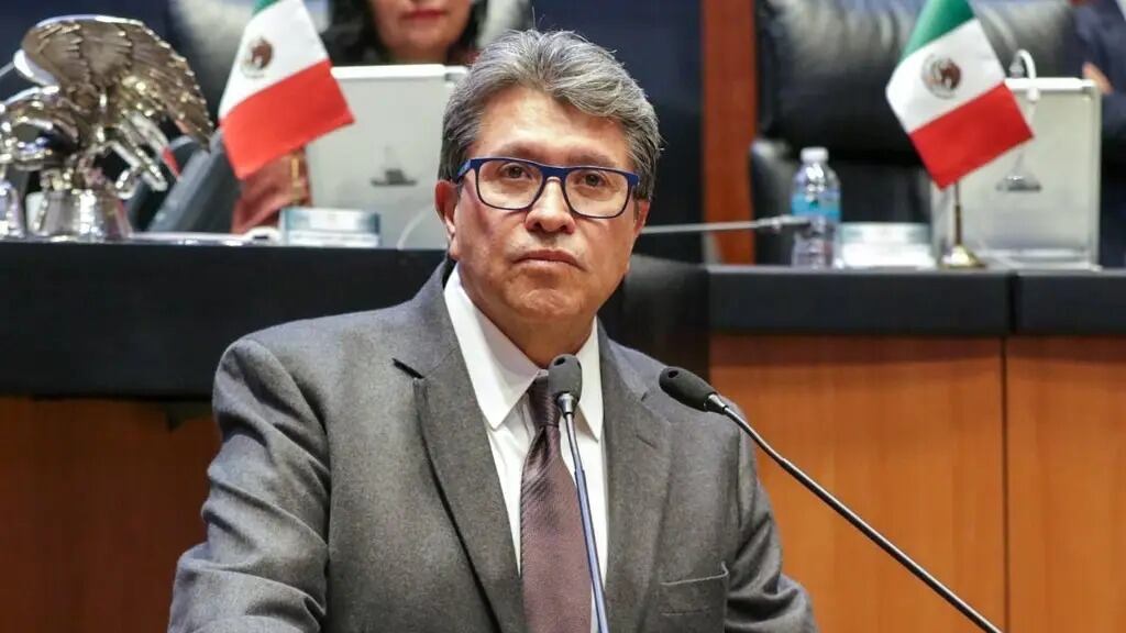 “Los próximos días estaré ya trabajando como mi función prioritaria al Poder Legislativo”, aseguró Monreal.