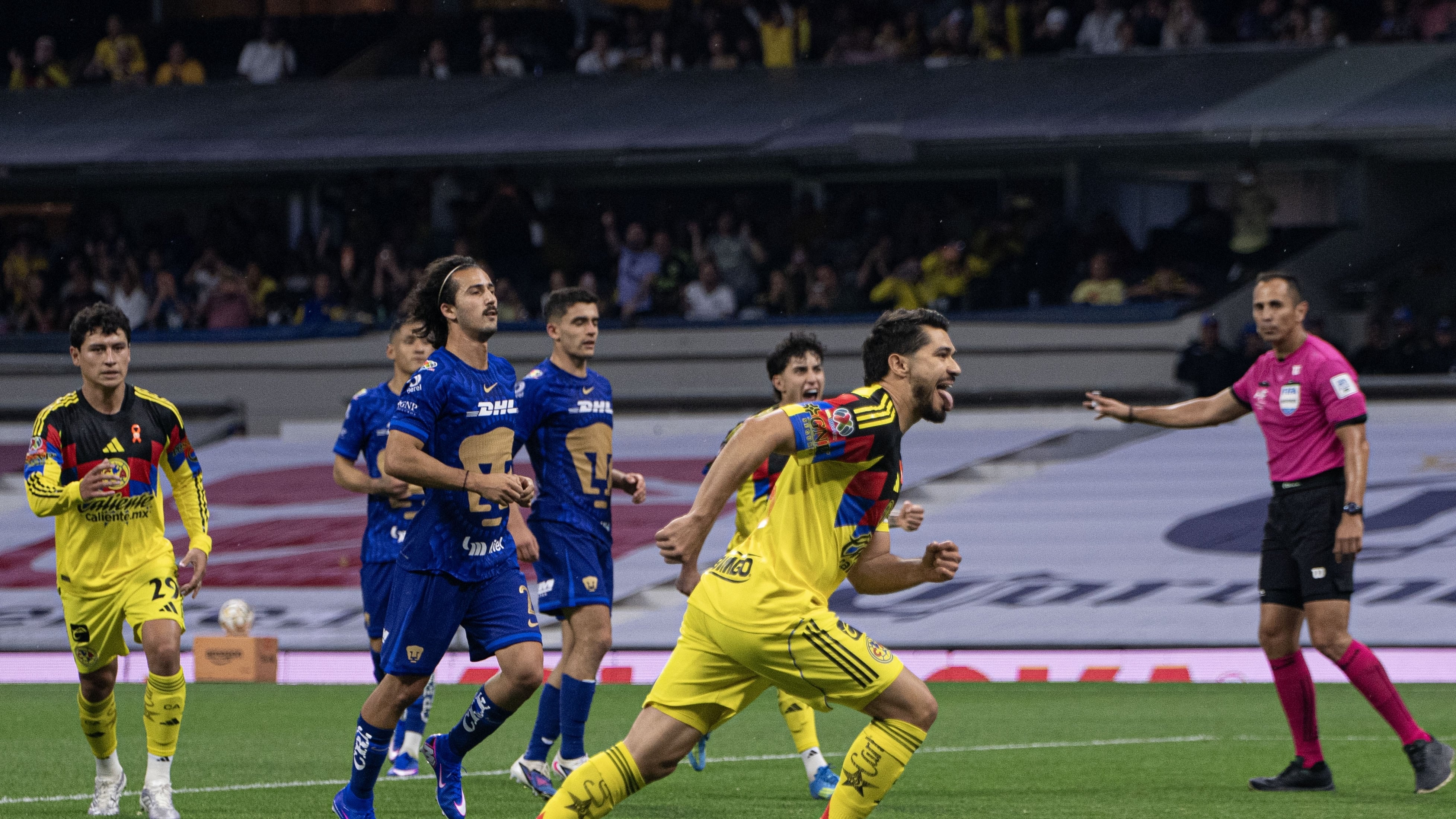 América le empató a Pumas con dos penales.