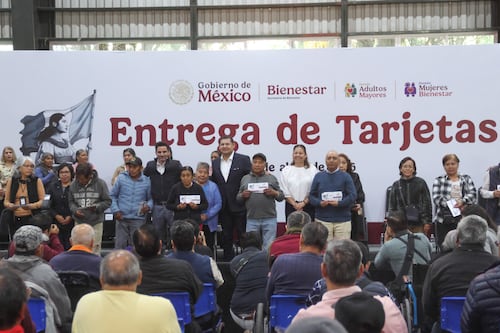 Programas sociales en Puebla alcanzan a 1.5 millones de adultos mayores, mujeres y estudiantes