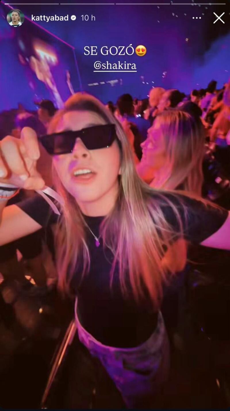 Katty Martínez en concierto de Shakira en Monterrey