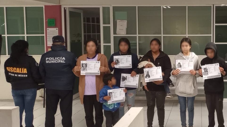 Cuatro mujeres y tres menores de edad fueron hallados la noche de este martes. (Especial)