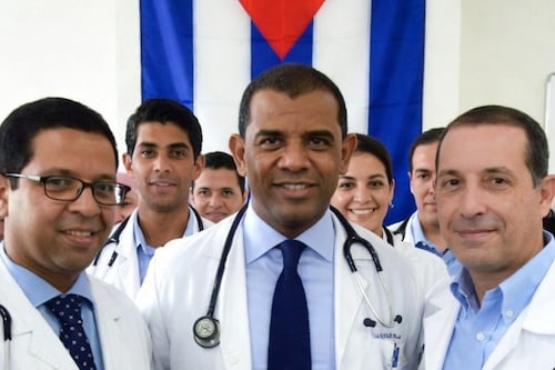 “Los alquilan y se quedan con las ganancias”: EE. UU. acusa al régimen cubano de explotar a sus médicos
