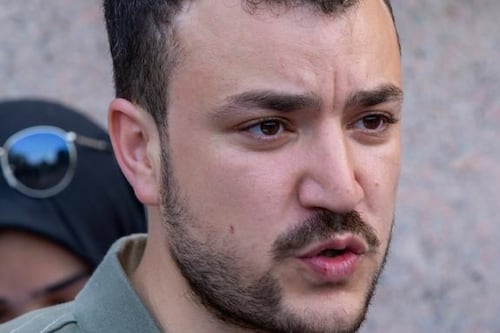 EE.UU. rehusa liberar estudiante propalestino pese a fallo judicial