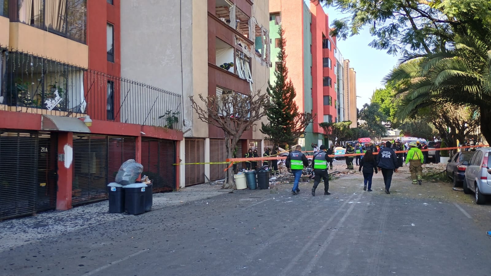 Cinco personas resultaron lesionadas, dos de ellas trasladadas a hospitales, tras la explosión registrada en la alcaldía Coyoacán.