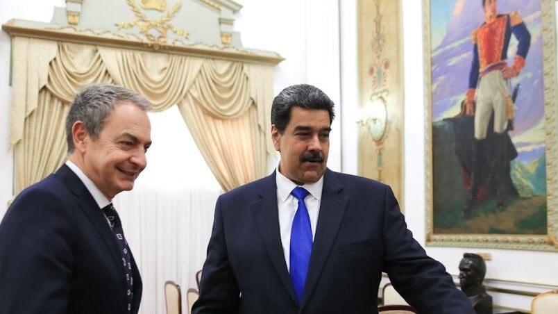 El presidente venezolano, Nicolás Maduro, y el expresidente del Gobierno español José Luis Rodríguez Zapatero.