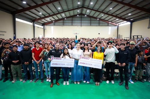 Reducción histórica de la pobreza y apoyo a 600 mil estudiantes marcan gobierno de Marina del Pilar