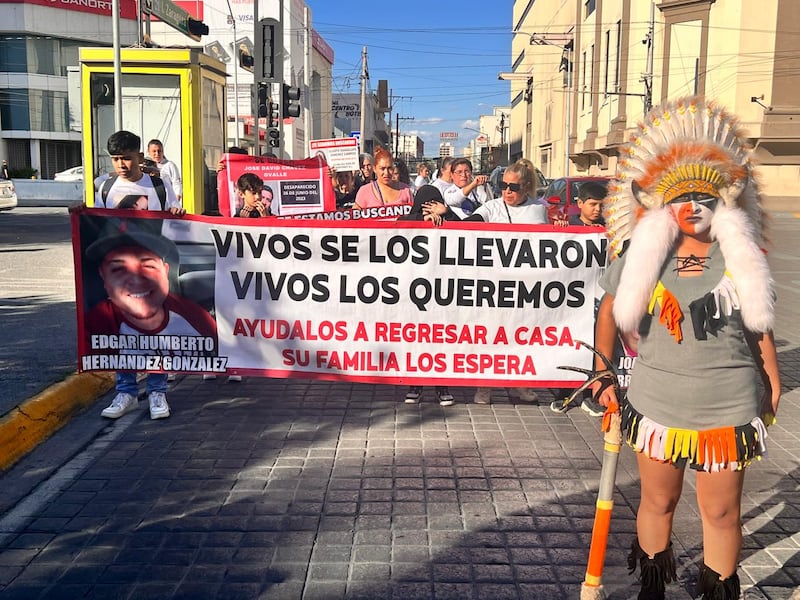 Esperan que se les haga el milagro.