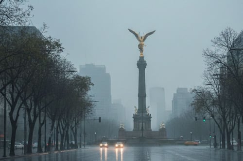 Frío, lluvias ligeras y mala calidad del aire: así el clima hoy en la CDMX