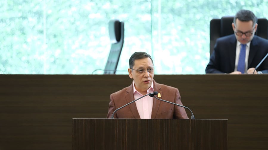 Criterios de Esfe no son confiables acusa legislador