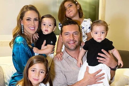 Hija de Jacqueline Bracamontes enternece las redes al negarse a compartir sus pinturas