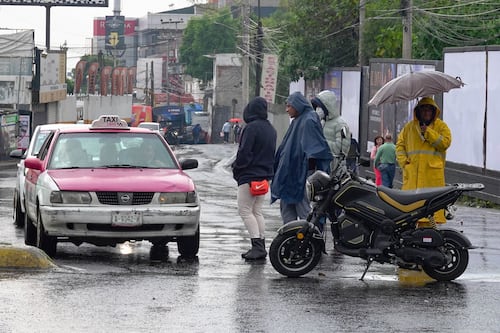 Agosto inicia con restricciones a la circulación de estos autos en Edomex y CDMX